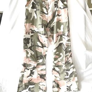 Swarovski crystal embellished women’s camo cargo pants (New)